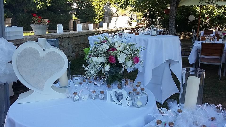 Banquet dans le jardin de l'hôtel Solemonti