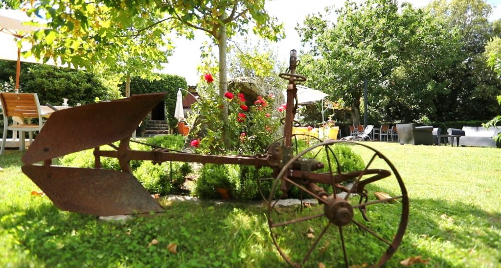le jardin de l'hôtel Solemonti à Quenza